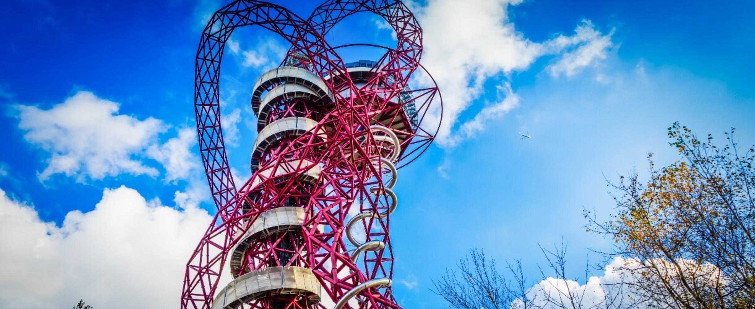 Shot of ArcelorMittal Orbit in the sunshine